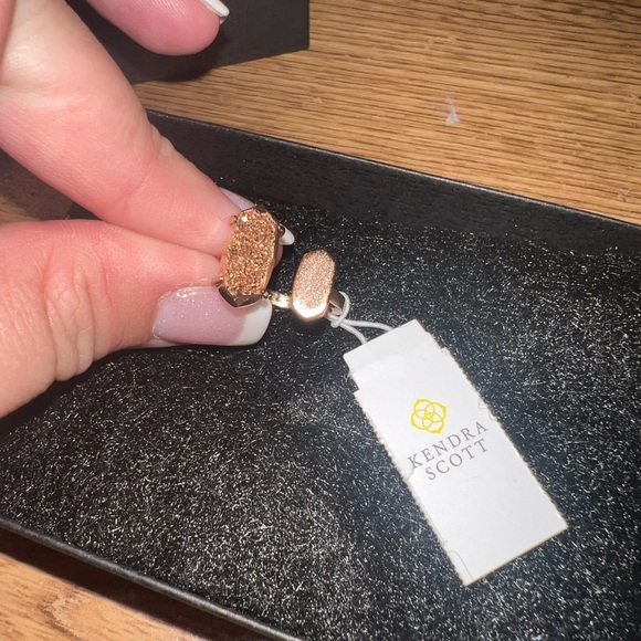 Kendra Scott ring - Picture 3 of 3